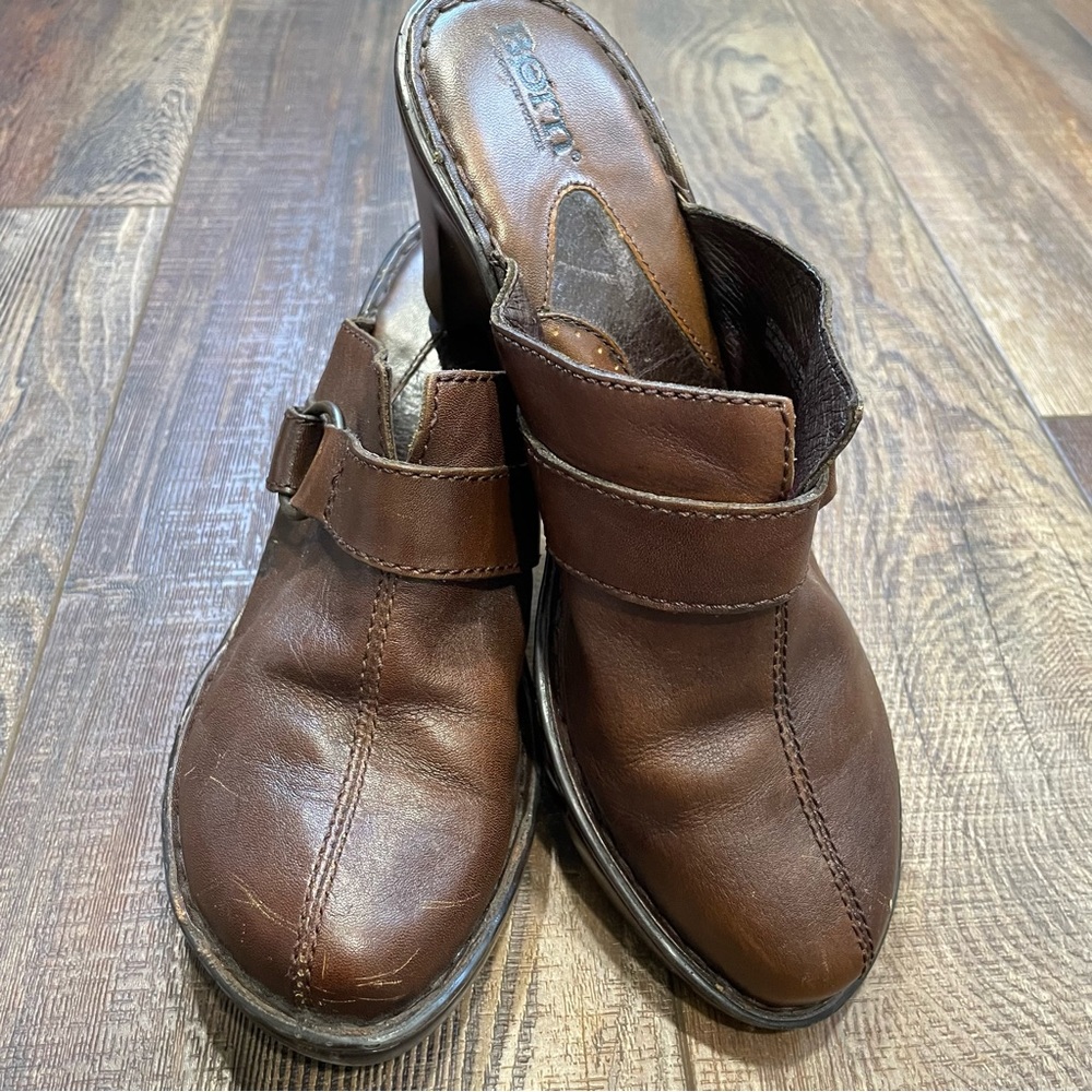 Born clogs